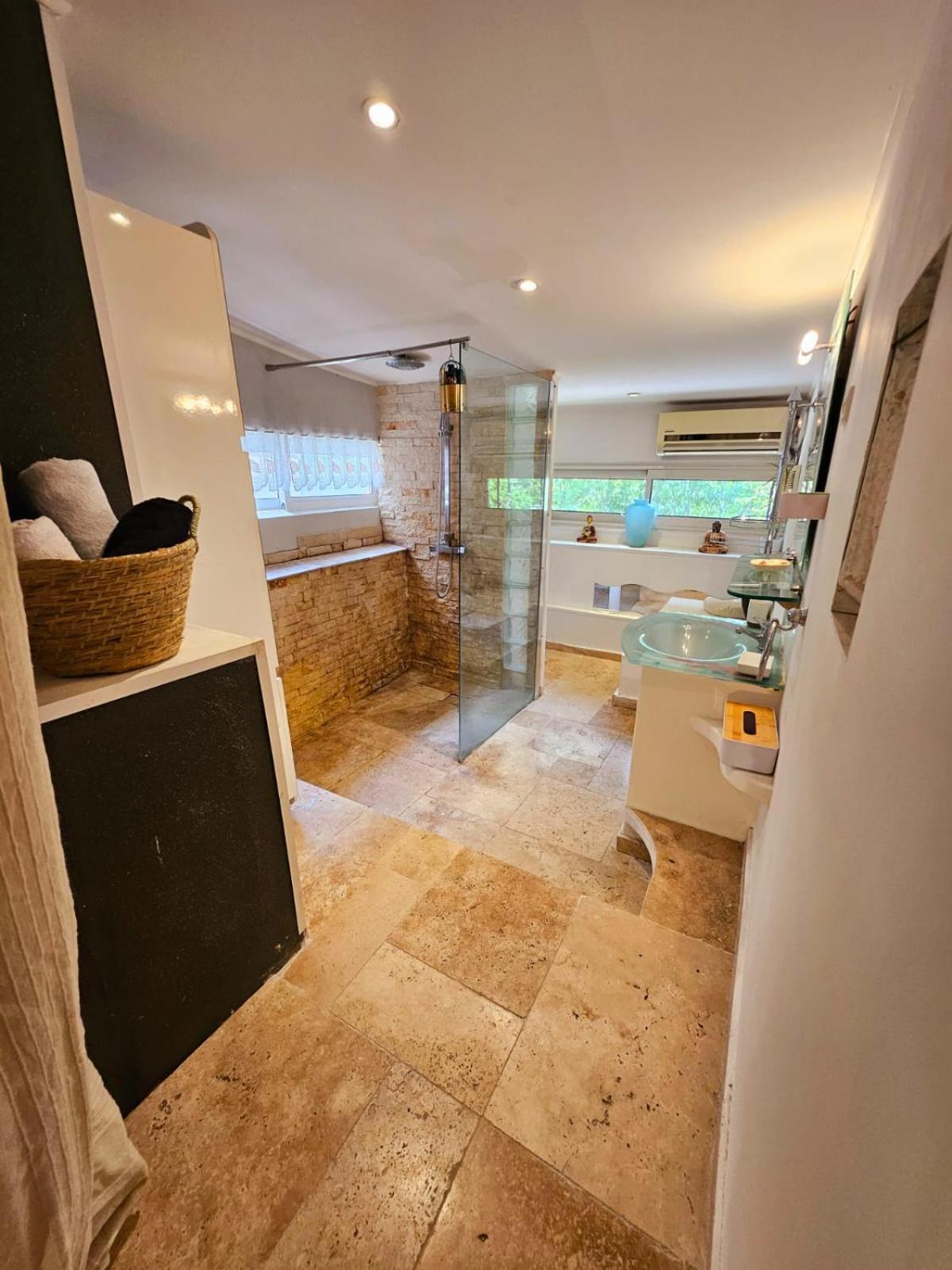 Suites Coupo Santo Et Lou Peiro Cotignac Εξωτερικό φωτογραφία